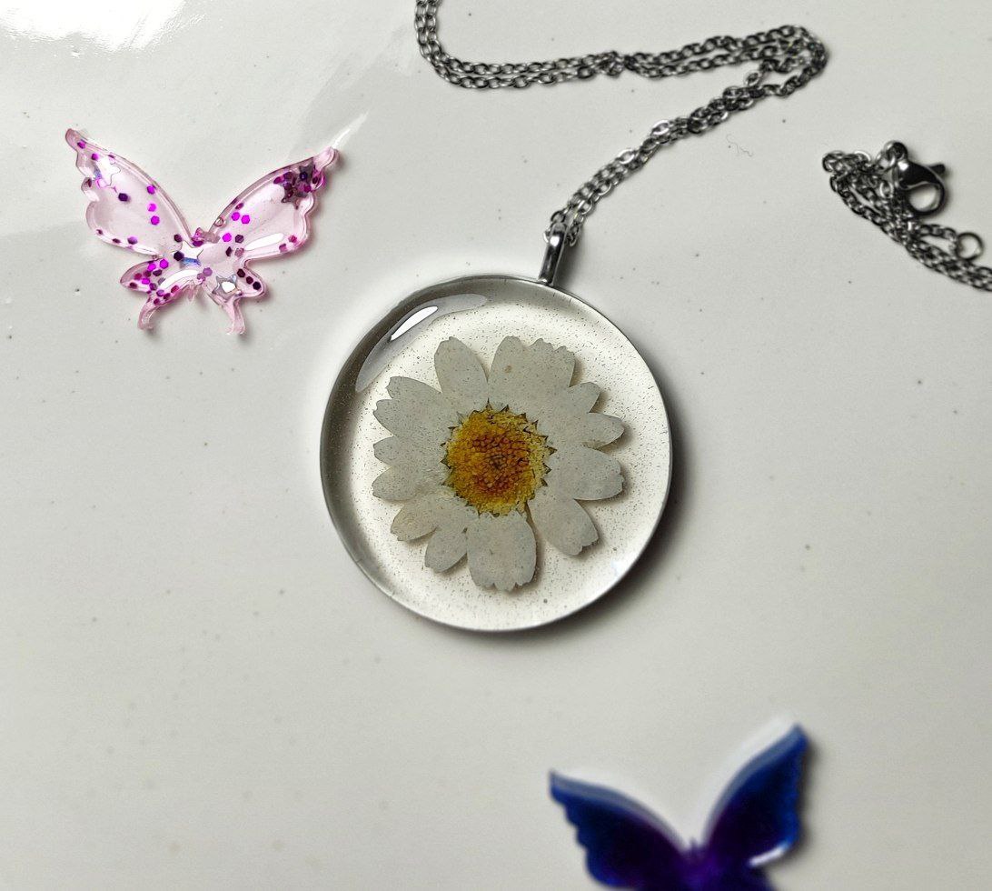 گردنبندگل بابونه گردنبندگل بابونه