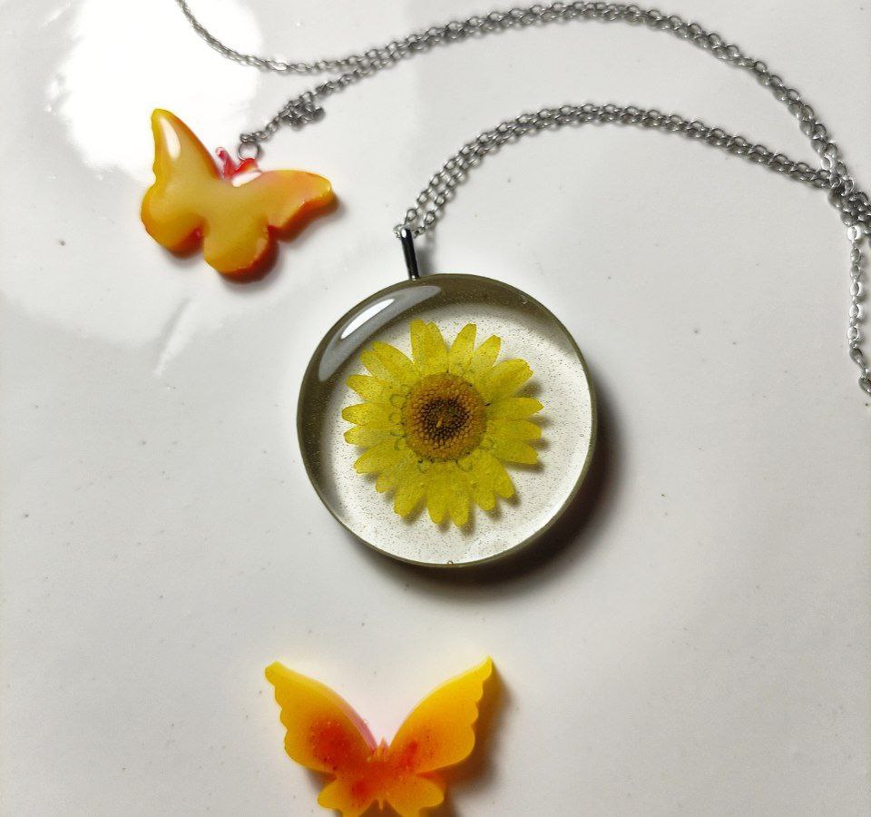 گردنبندگل بابونه گردنبندگل بابونه